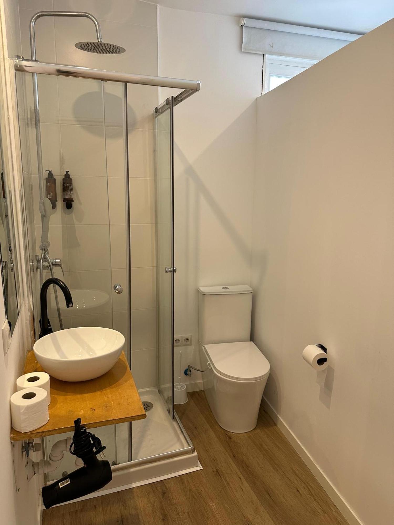 Casa De Huespedes Mi Lla Hotel Мадрид Екстериор снимка